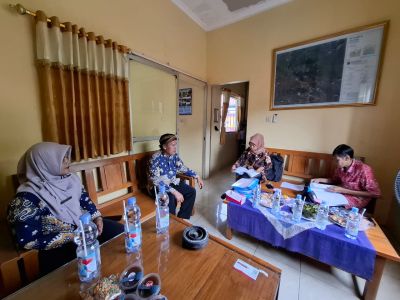Proses Monev oleh team kecamatan