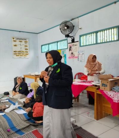 Penyuluhan HIV dan Keluarga Berencana di Posyandu Melati 3, Upaya Tingkatkan Kesadaran Kesehatan Masyarakat Sempor